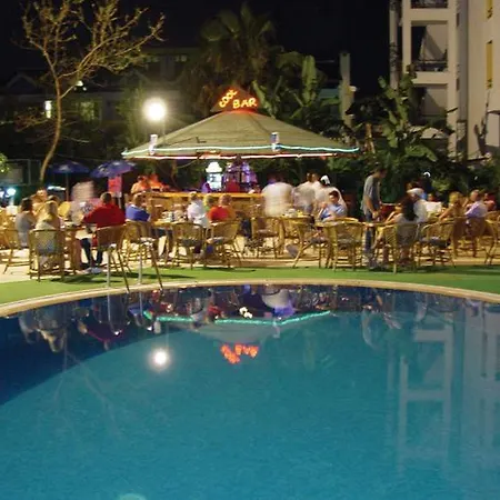 Club Sultan Maris Apartman *